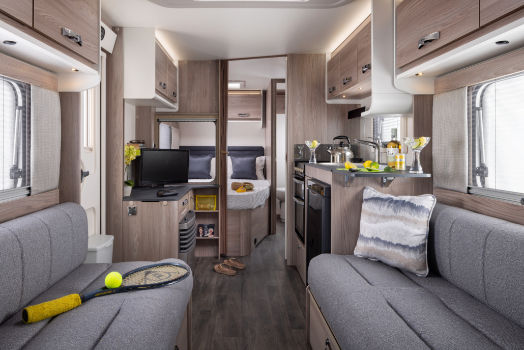 Mondial 470 Front to Rear